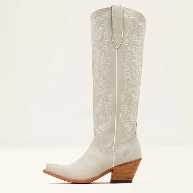 The Laramie Stretch Fit Boot in Ivory