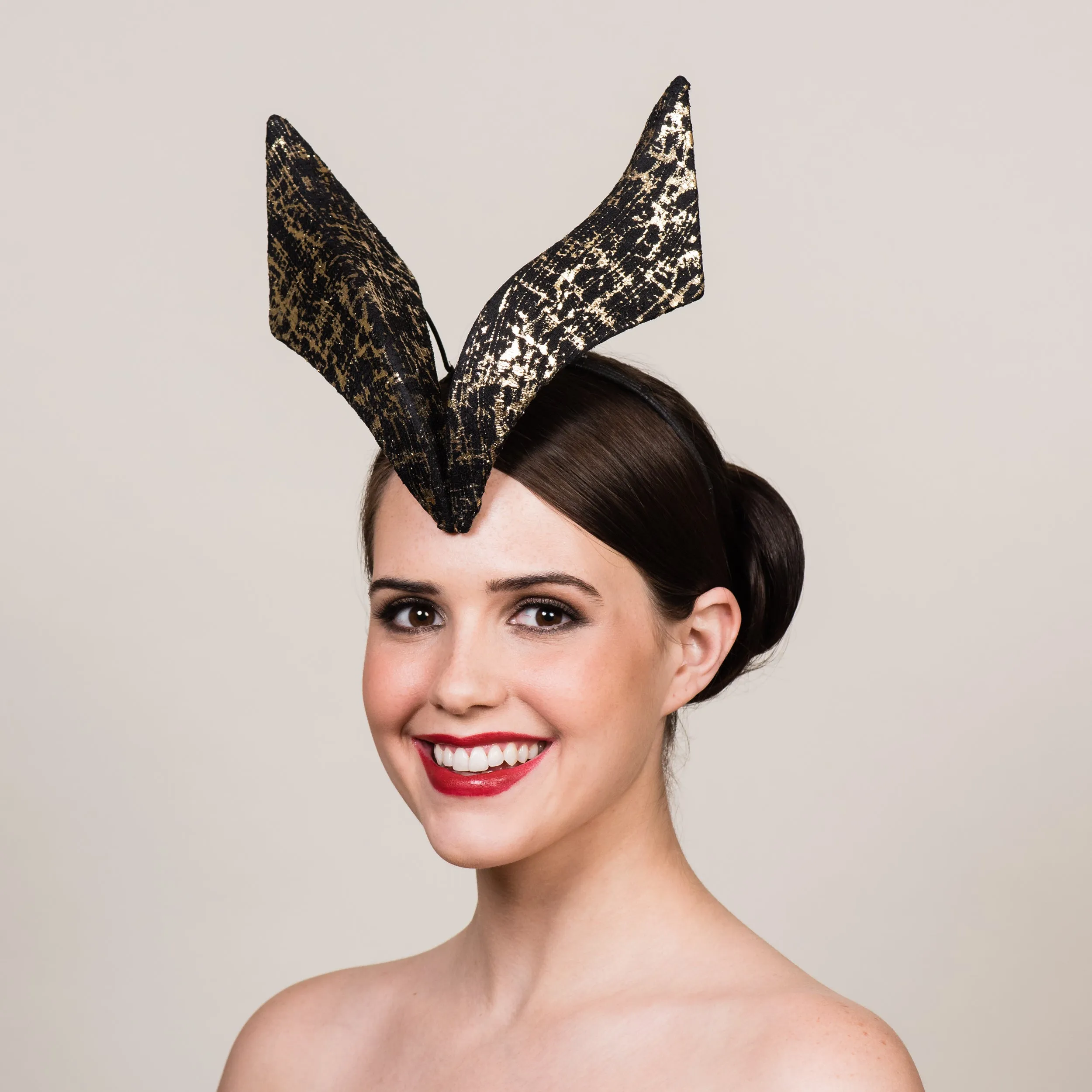 Theia ~ Black & Gold