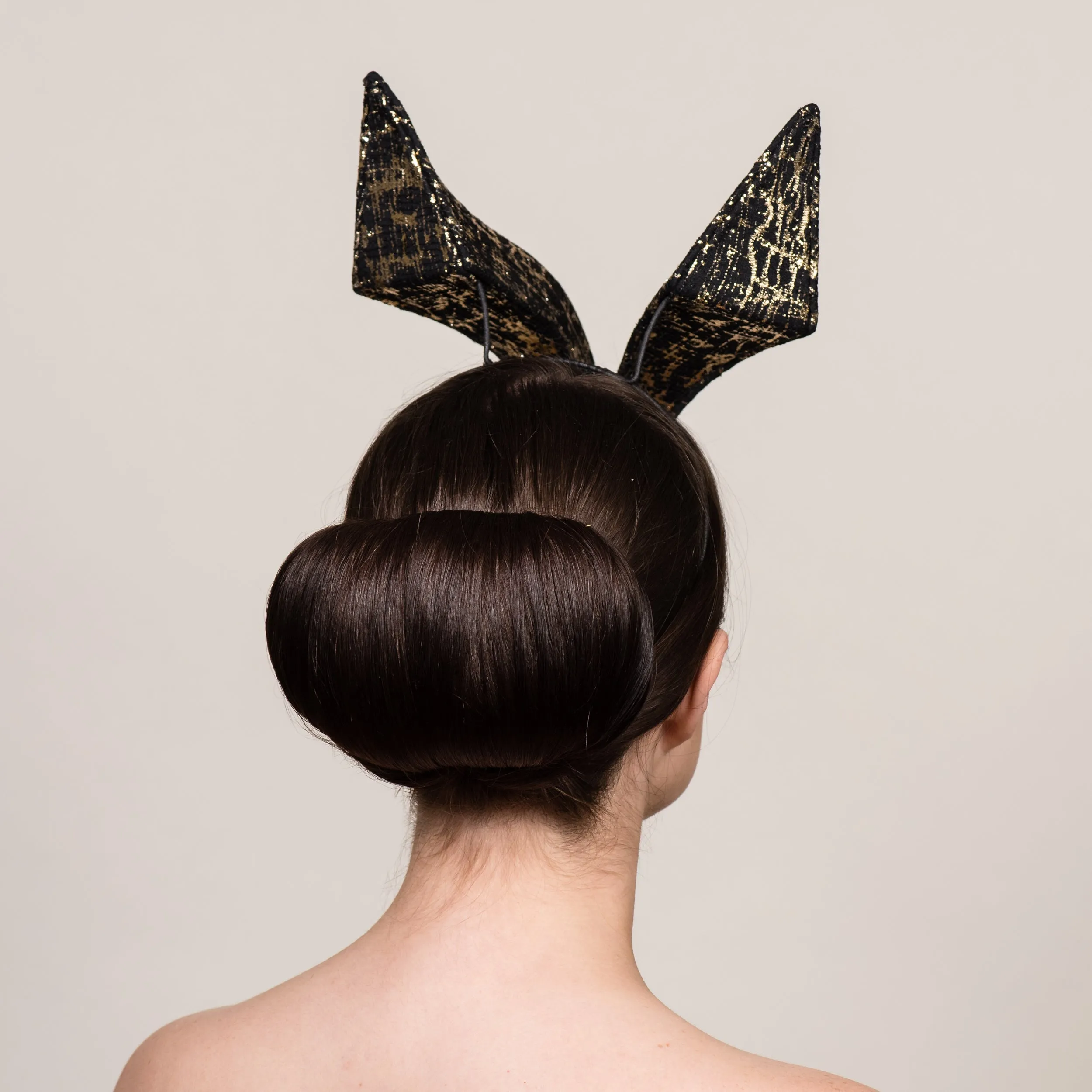 Theia ~ Black & Gold