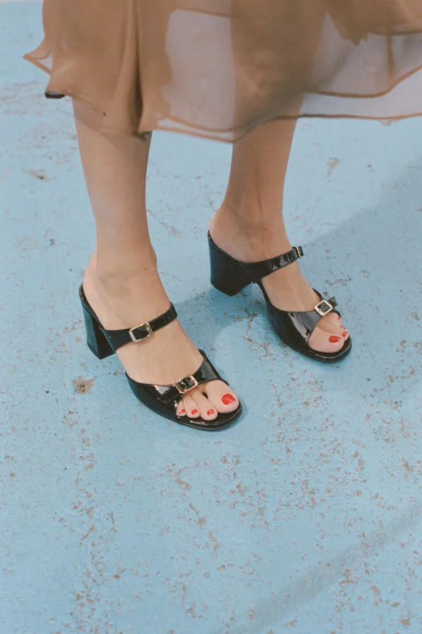 UNA SANDAL, BLACK PATENT