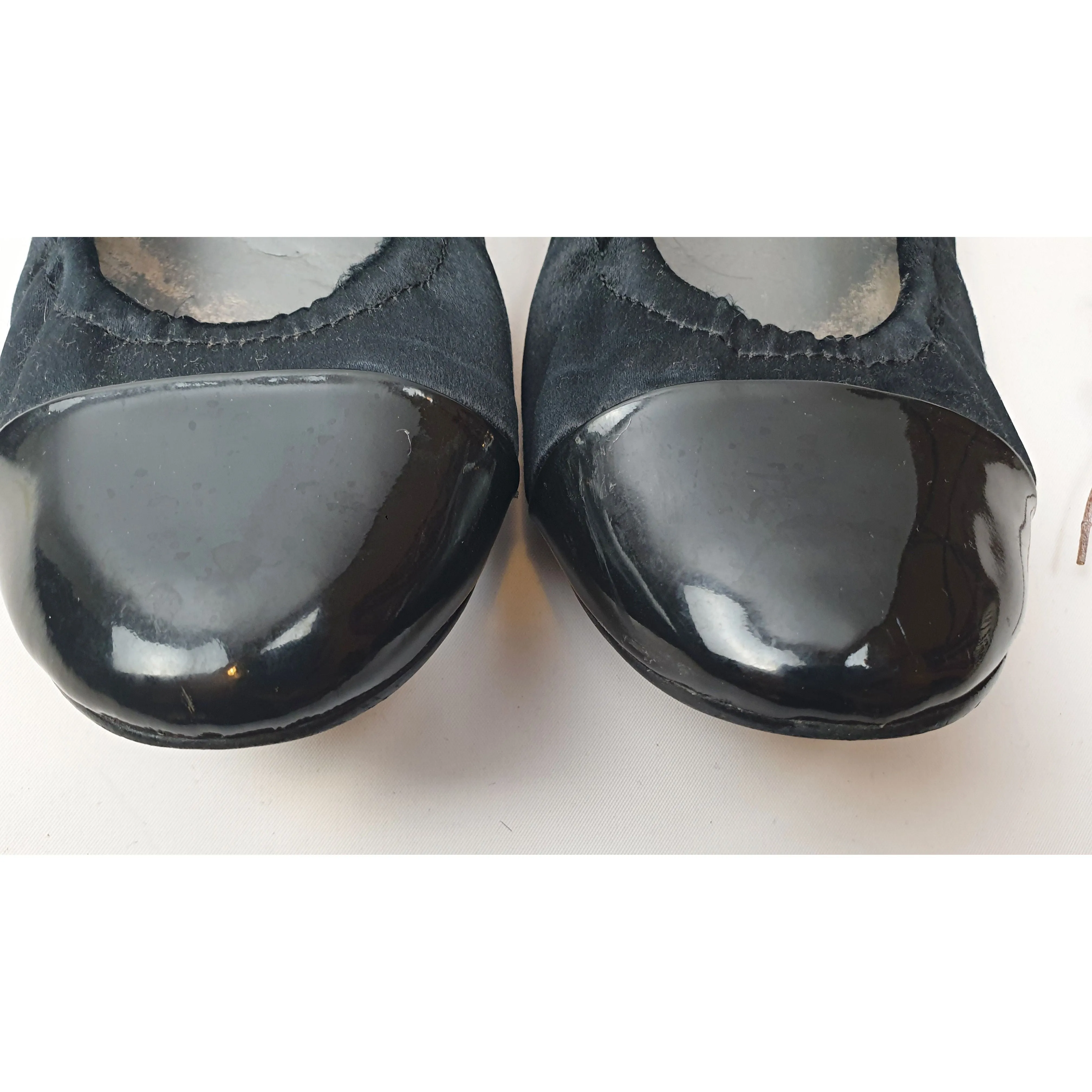 United Nude black flat shoes with unique and fun square heel size 40