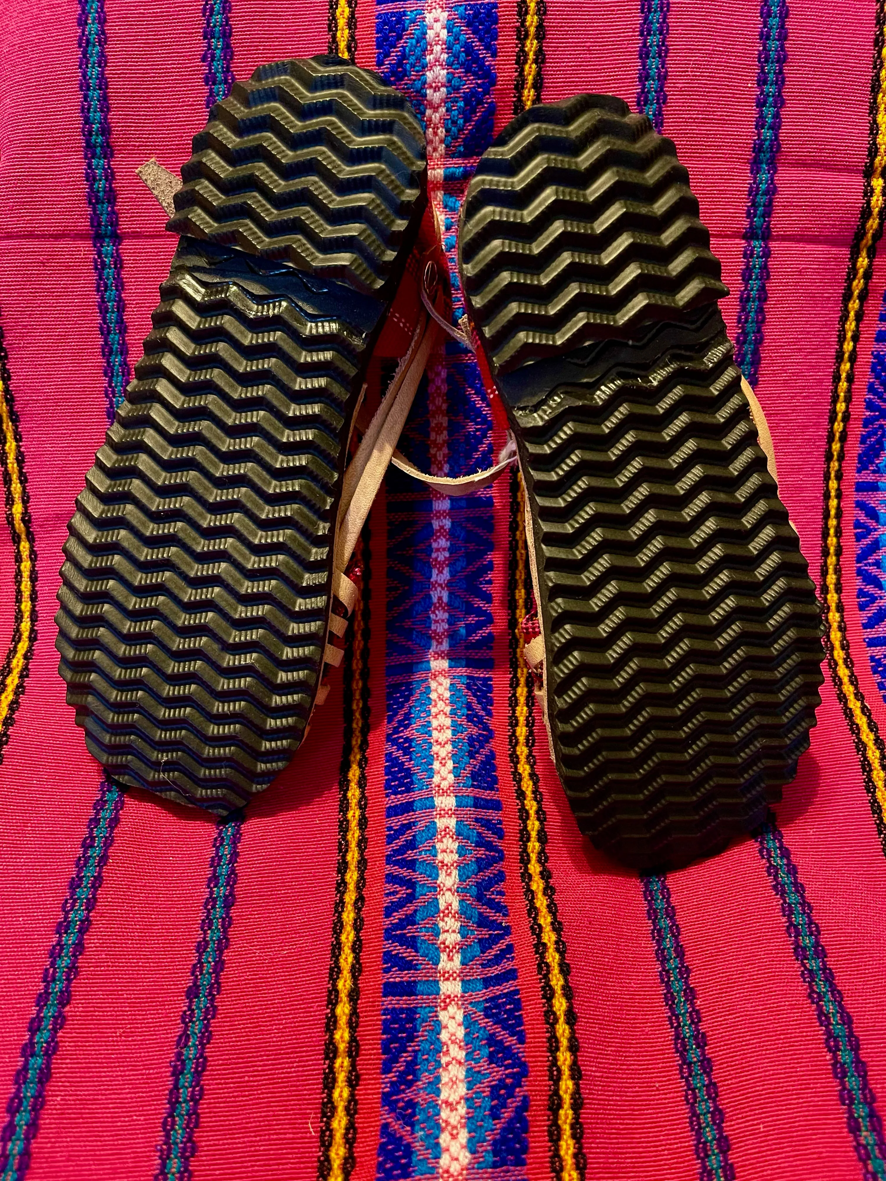 US 12/12.5-Kids Multicolor Huarachas- Huarachas para niñxs