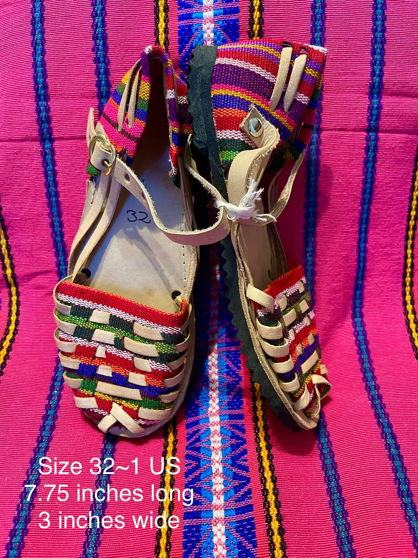 US 13.5/1 Kids Multicolor Huarachas- Huarachas para niñxs