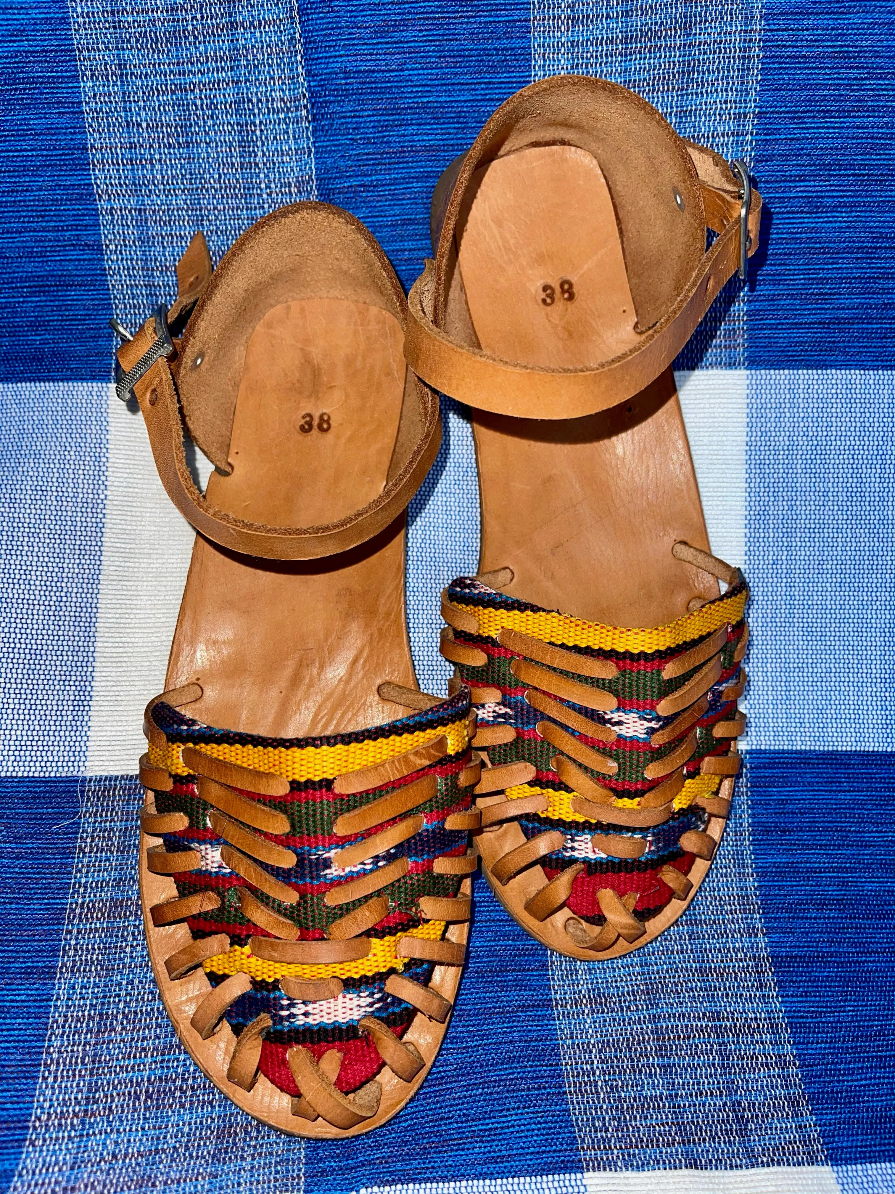 VERY WIDE Multicolores Huarachas with Strap- Huarachas Anchas Color Cafe