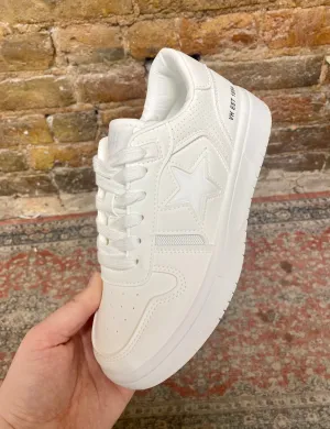 VH ALL WHITE DOTTED EMBEDDED WHITE STAR