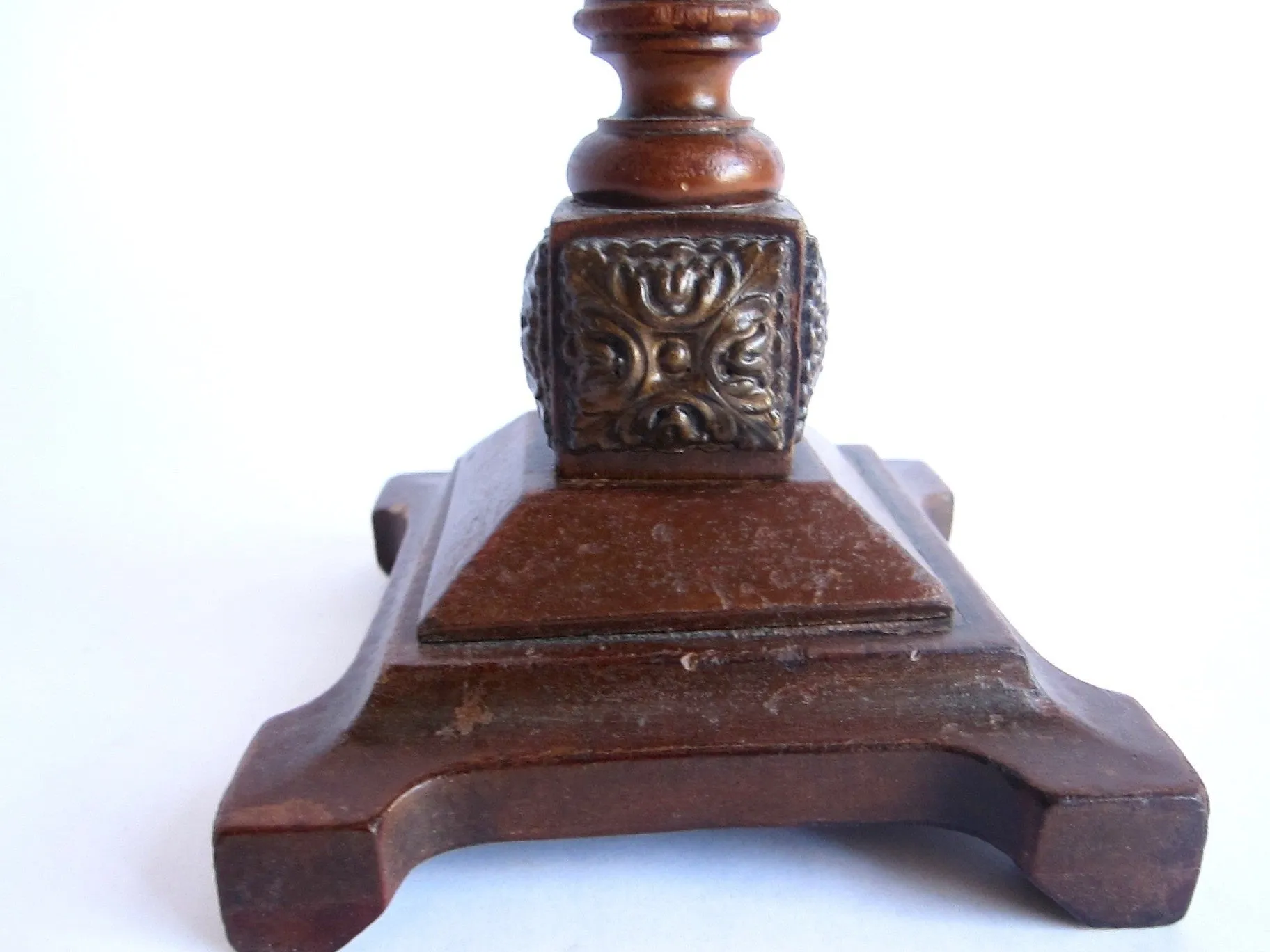 Victorian Wooden Shoe Display Stand