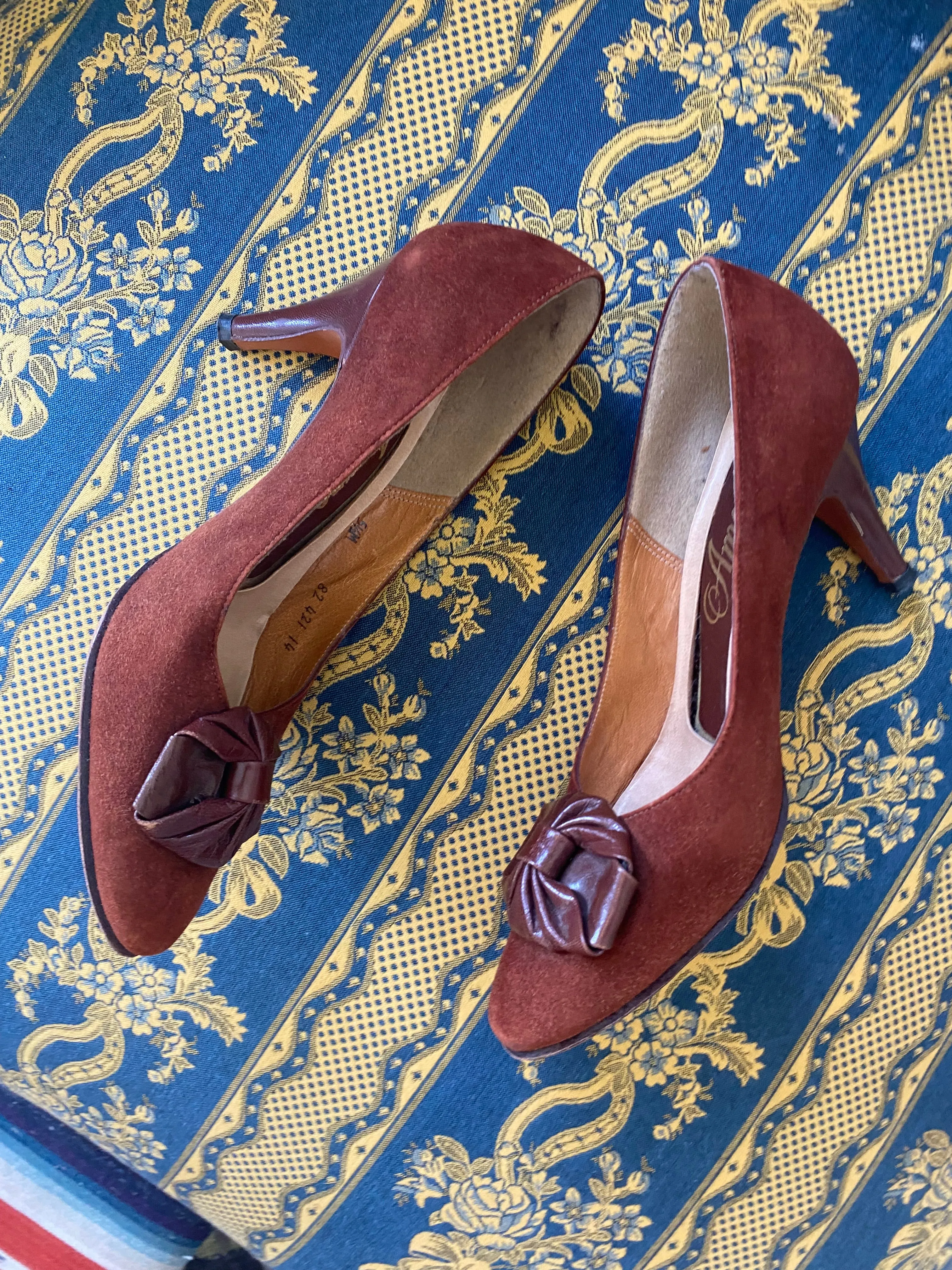 Vintage Amano Brown Suede Shoes