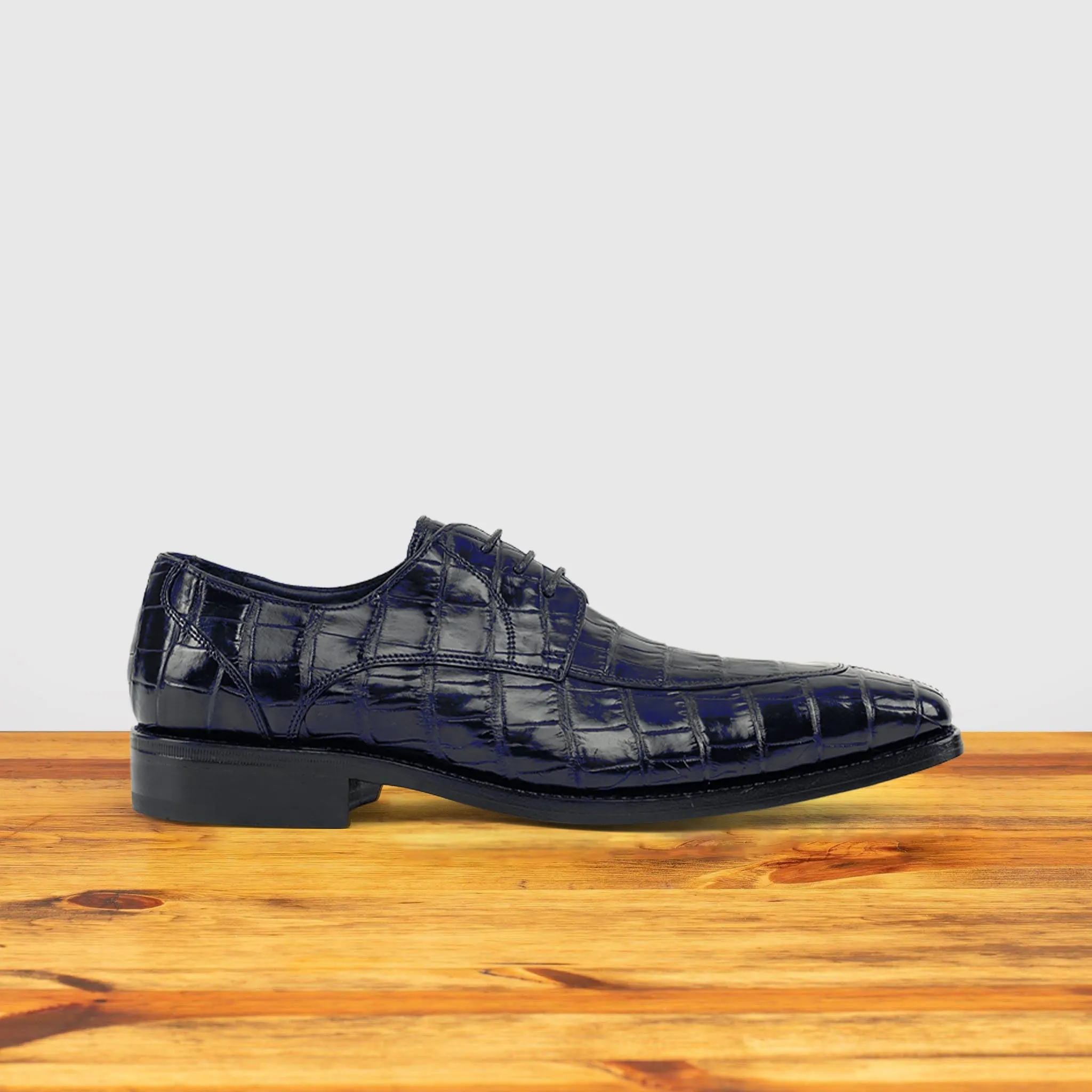 Zucco Calzoleria Toscana Men's Nile Crocodile Lace-Up