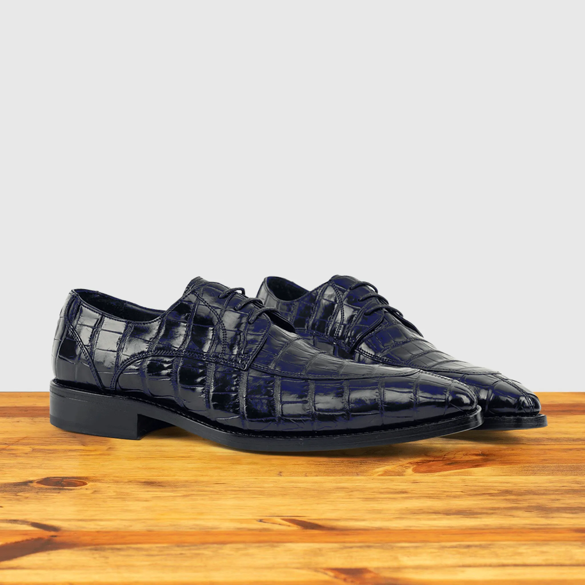 Zucco Calzoleria Toscana Men's Nile Crocodile Lace-Up